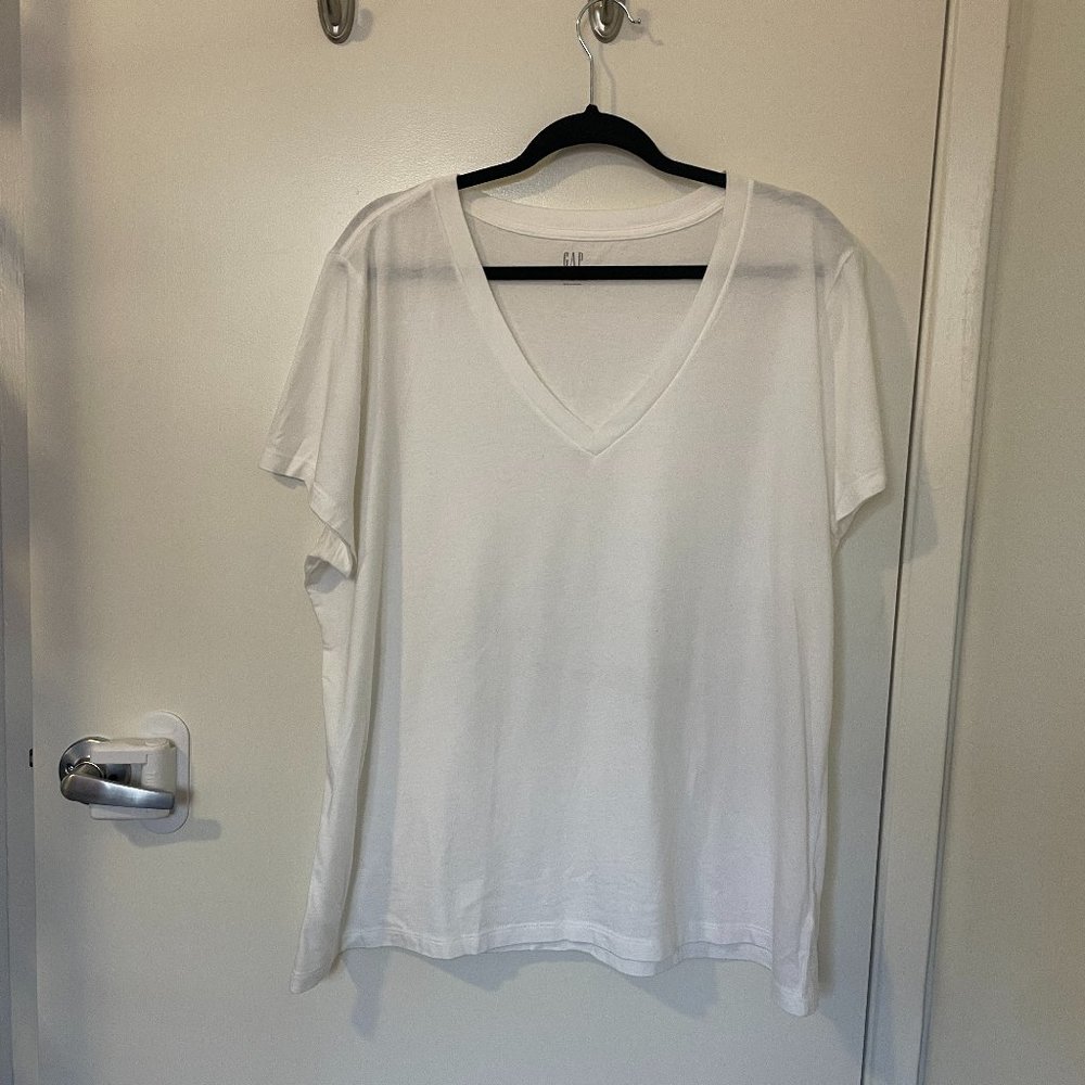 GAP White Vintage Wash T Shirt XXL V Neck